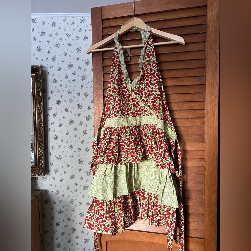 Floral Ruffle Apron